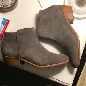 Jack Rogers Bailee Suede Bootie - Grey, size 8.5